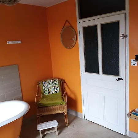 D'hotes Les Papillons Bed & Breakfast